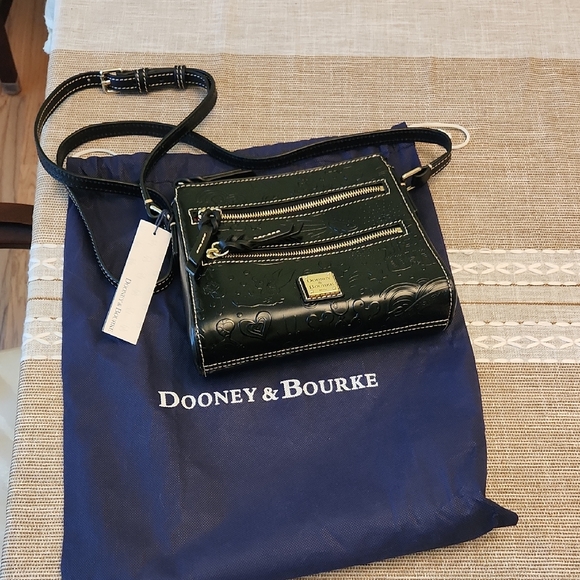 Disney Dooney & Bourke Black Crossbody Bag - Picture 1 of 7